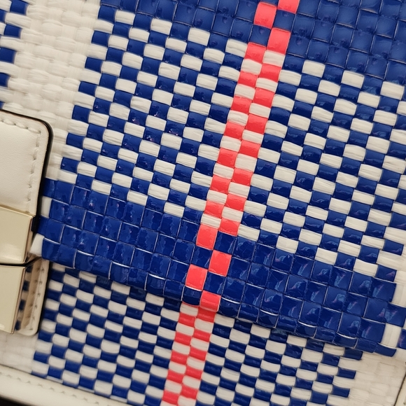 Kate Spade STORYBOOK Woven Bay Drive Chloe Finn Clutch - Picture 3 of 16